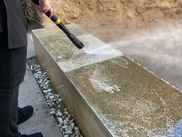 Best Deck Pressure Washing  in Edgewater, FL