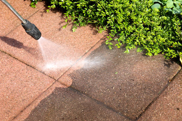 Why Choose Our Certified Pressure Washing Experts for Your Project Needs in Edgewater, FL?